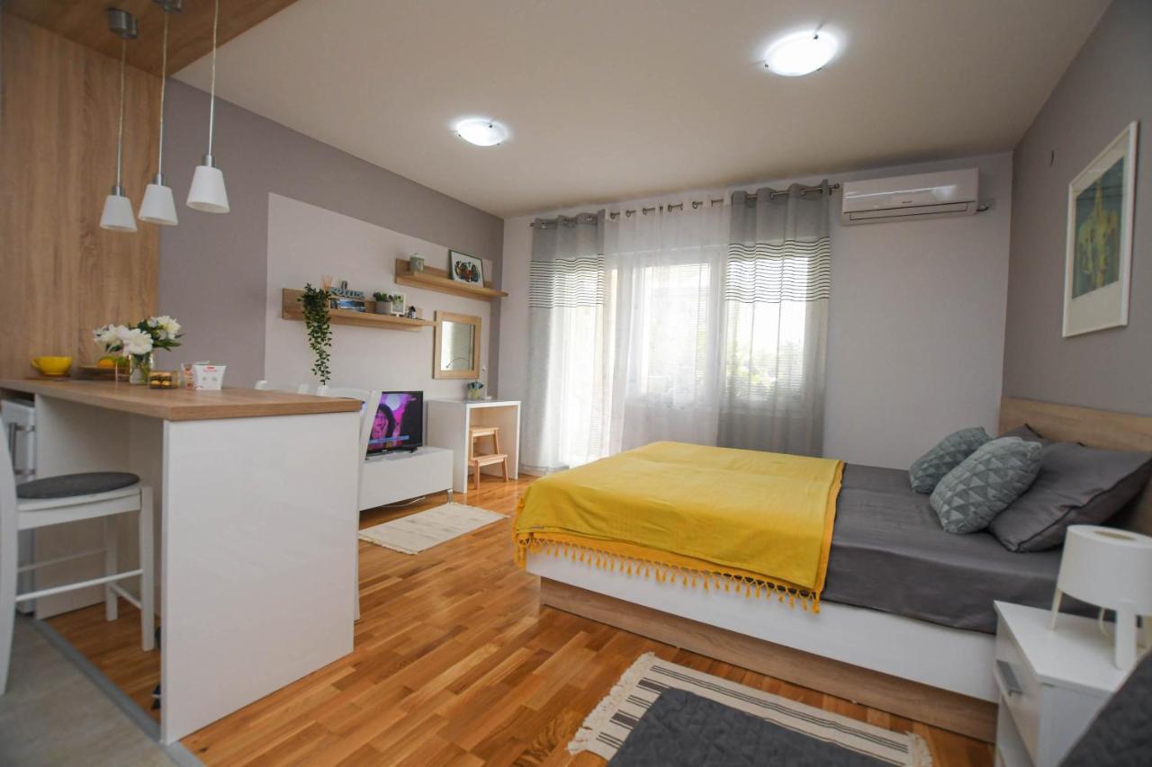 Apartment Plaza Kladovo Exterior foto
