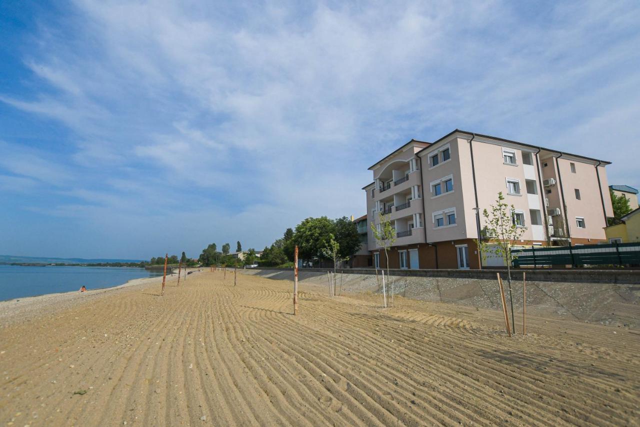 Apartment Plaza Kladovo Exterior foto